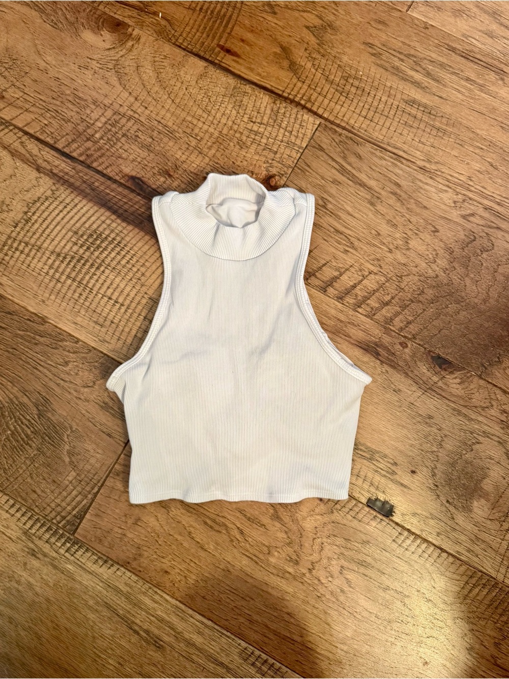 ALO Yoga White Ribbed Cropped Mock Neck Tank